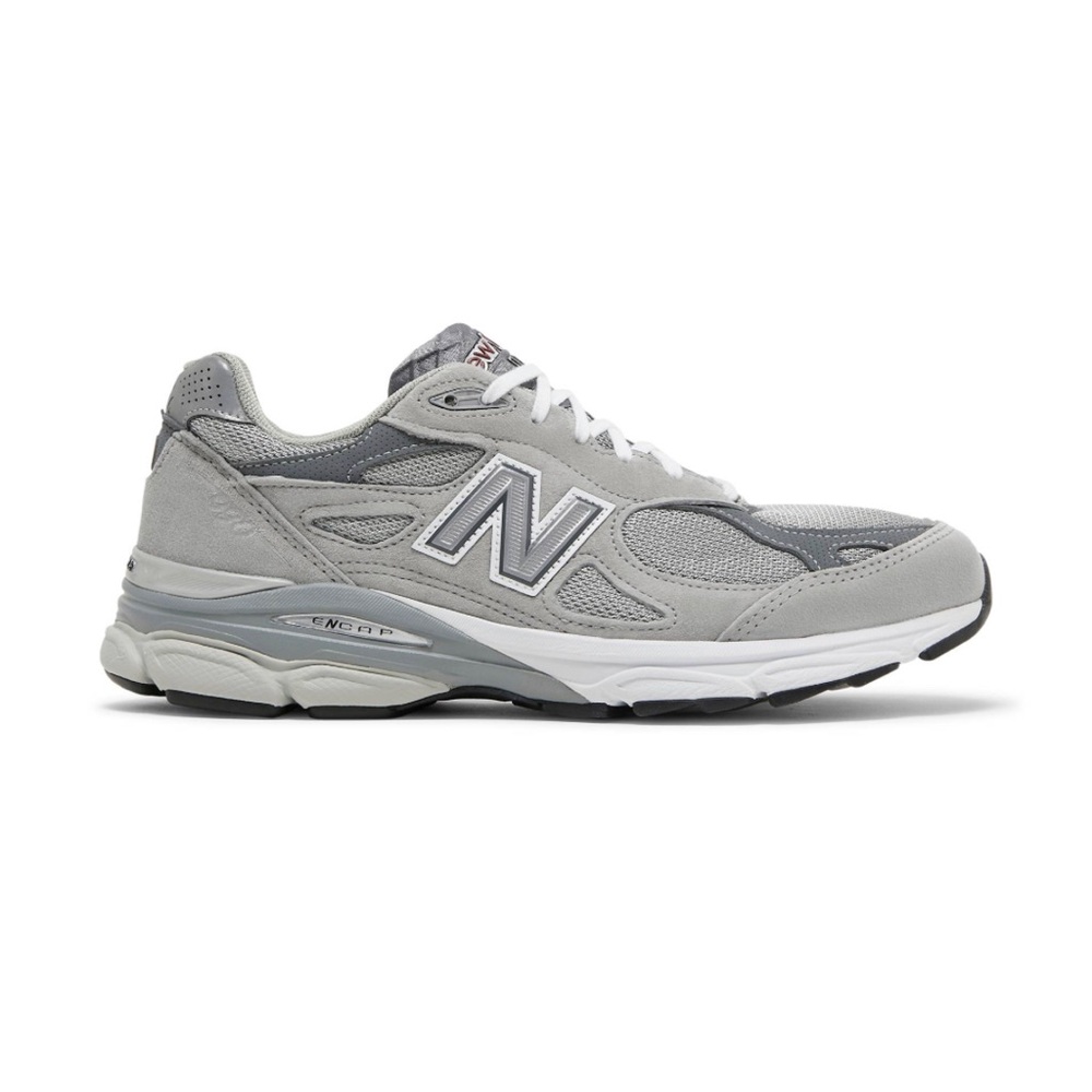 New Balance 990v3 Made in USA Women’s size 6.5